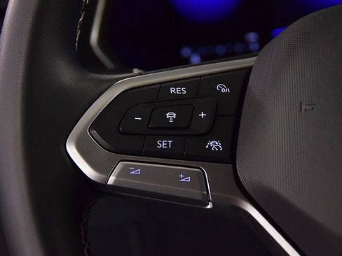 Used 2022 Volkswagen Tiguan S image 18