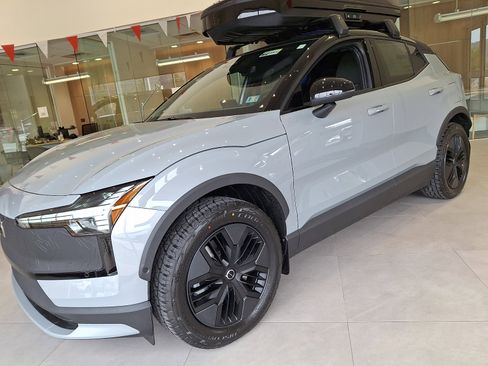 New 2026 Volvo EX30 Cross Country Ultra w/ Protection Package Premier AWD/4WD image 2
