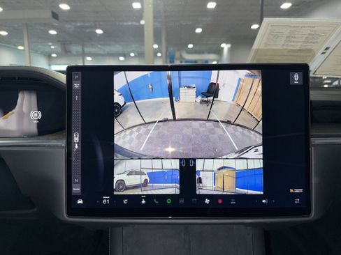 Used 2023 Tesla Model X image 35