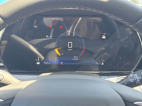 New 2026 Chevrolet Trax ACTIV w/ Sunroof Package FWD image 25