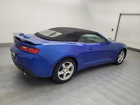 Used 2018 Chevrolet Camaro LT RWD image 10