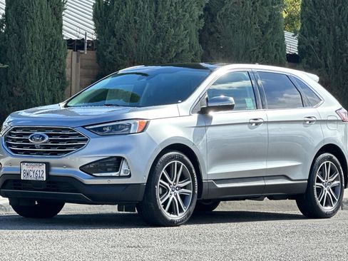 Used 2020 Ford Edge Titanium w/ Equipment Group 301A FWD image 8