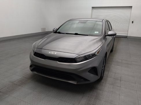 Used 2022 Kia Forte LXS w/ LXS Technology Package FWD image 15