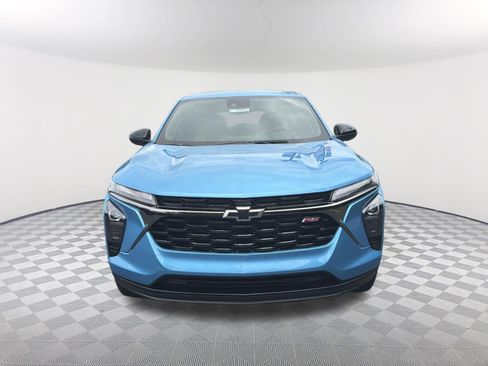 New 2026 Chevrolet Trax RS w/ Sunroof Package FWD image 2