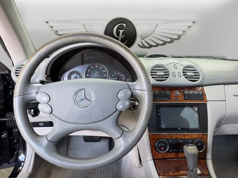Used 2005 Mercedes-Benz CLK 500 Cabriolet image 10