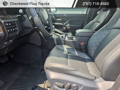 Used 2025 Toyota Tacoma Limited AWD/4WD image 14