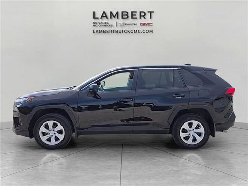 Used 2024 Toyota RAV4 LE AWD/4WD image 2