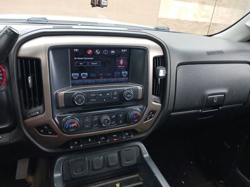 Used 2016 GMC Sierra 2500 Denali w/ Suspension Package, Off-Road AWD/4WD image 4