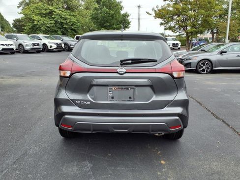 New 2025 Nissan Kicks Play S image 4