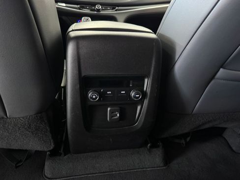 Certified 2021 Buick Enclave Essence AWD/4WD image 26