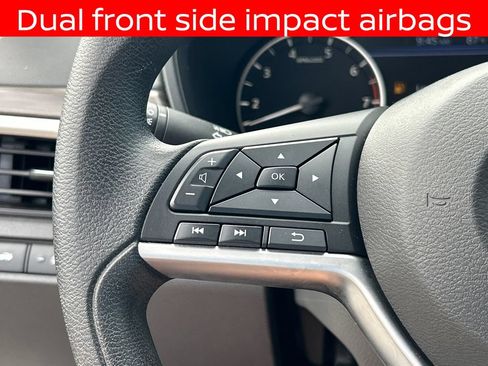 Used 2024 Nissan Altima 2.5 SV FWD image 24