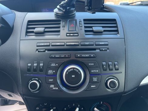 Used 2012 MAZDA MAZDA3 i Sport image 22