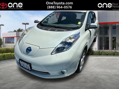 Used 2011 Nissan Leaf FWD image 1