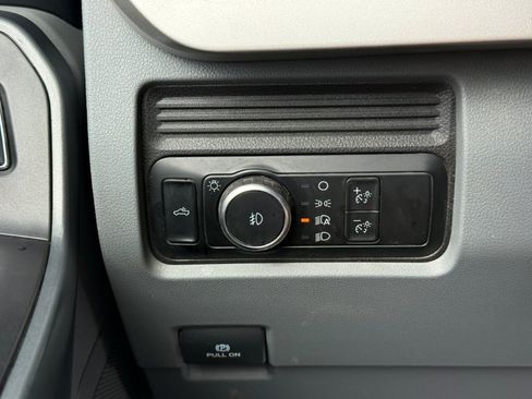 Used 2024 Ford F250 XLT AWD/4WD image 37