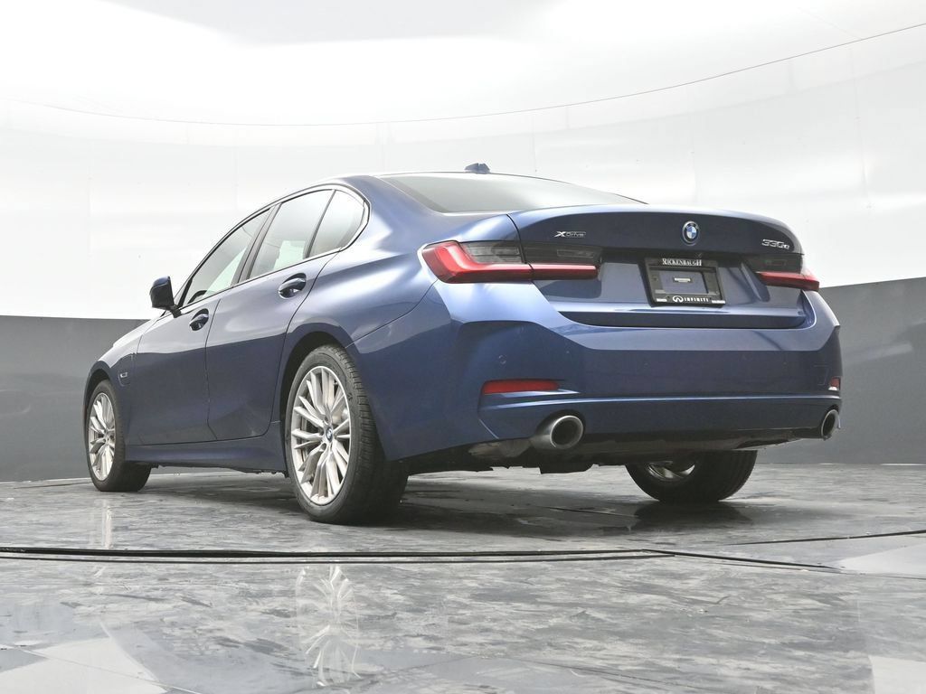 Used 2023 BMW 330e xDrive w/ Premium Package AWD/4WD image 29