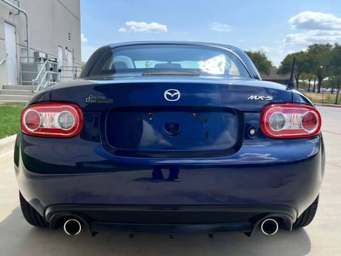 Used 2012 MAZDA MX-5 Miata Touring w/ Appearance Pkg RWD image 10