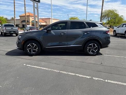 Used 2023 Kia Sportage LX AWD/4WD image 1