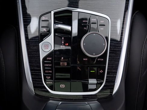 New 2026 BMW X7 xDrive40i AWD/4WD image 24