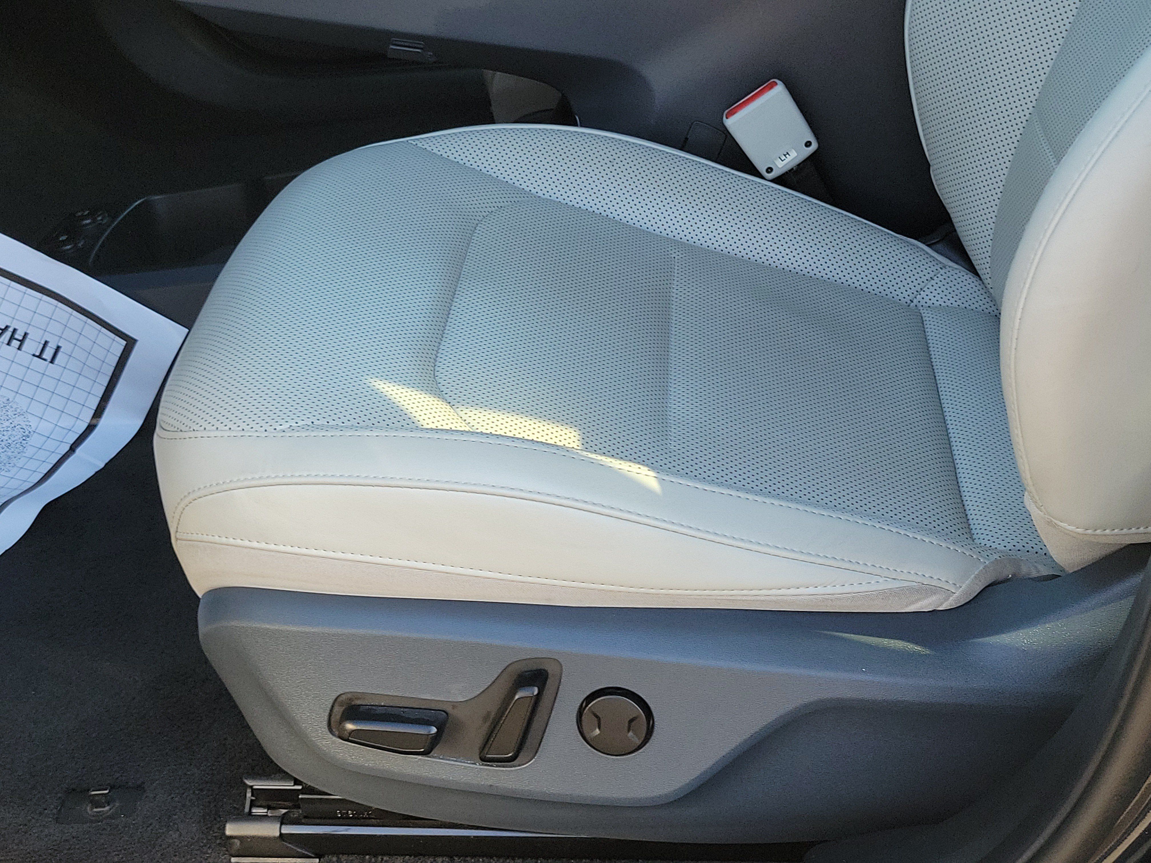 Used 2024 Kia EV6 Wind w/ Wind Technology Package RWD image 19