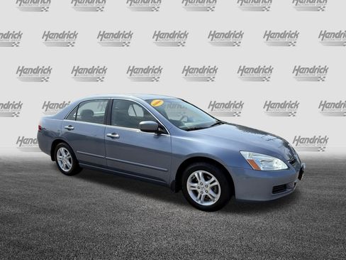 Used 2007 Honda Accord SE image 2