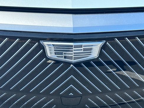Used 2024 Cadillac Lyriq Tech RWD image 8