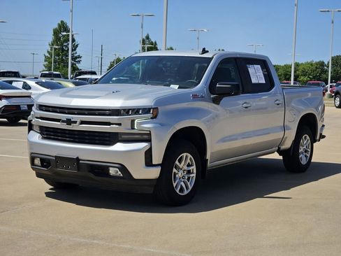 Used 2022 Chevrolet Silverado 1500 RST AWD/4WD image 3
