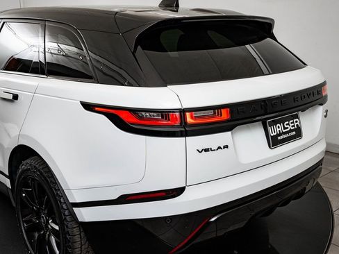 Used 2023 Land Rover Range Rover Velar R-Dynamic S image 18