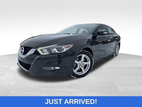 Used 2017 Nissan Maxima Platinum image 1