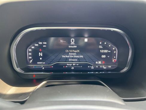 Used 2023 GMC Yukon XL AT4 w/ Technology Package AWD/4WD image 15