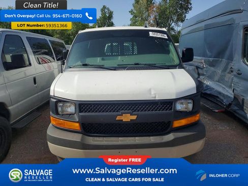Used 2017 Chevrolet Express 2500 Extended RWD image 7