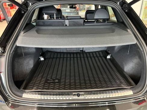 Used 2025 Audi Q3 2.0T Premium AWD/4WD image 17
