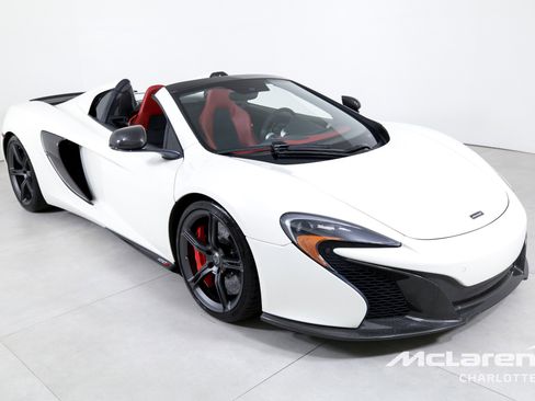 Used 2016 McLaren 650S Spider image 4