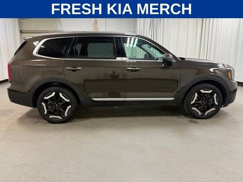 Used 2025 Kia Telluride S AWD/4WD image 3