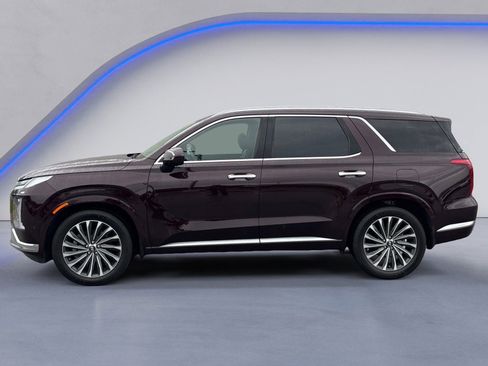 Used 2023 Hyundai Palisade Calligraphy FWD image 3