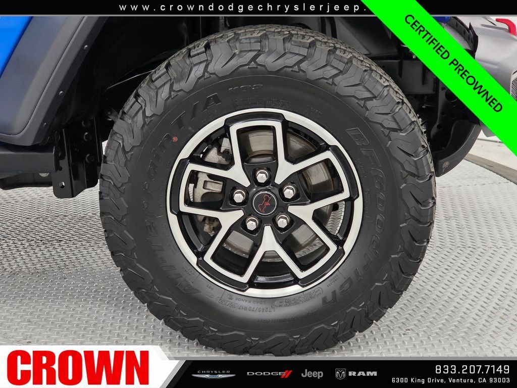 Certified 2025 Jeep Wrangler Unlimited Rubicon AWD/4WD image 9