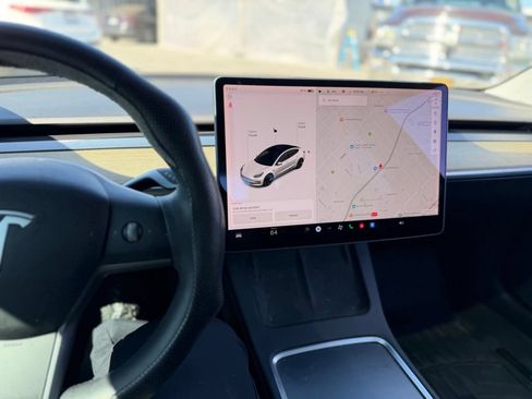 Used 2022 Tesla Model 3 Long Range AWD/4WD image 8