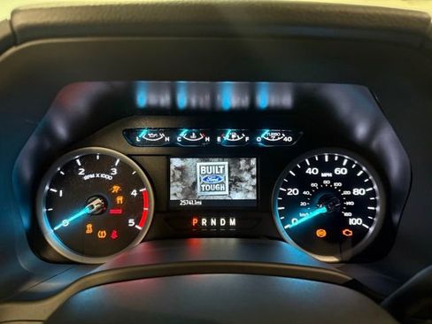 Used 2022 Ford F350 XLT w/ XLT Premium Package image 17