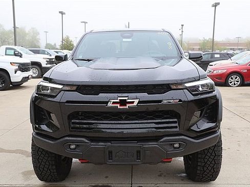 New 2024 Chevrolet Colorado ZR2 w/ ZR2 Bison Edition image 9