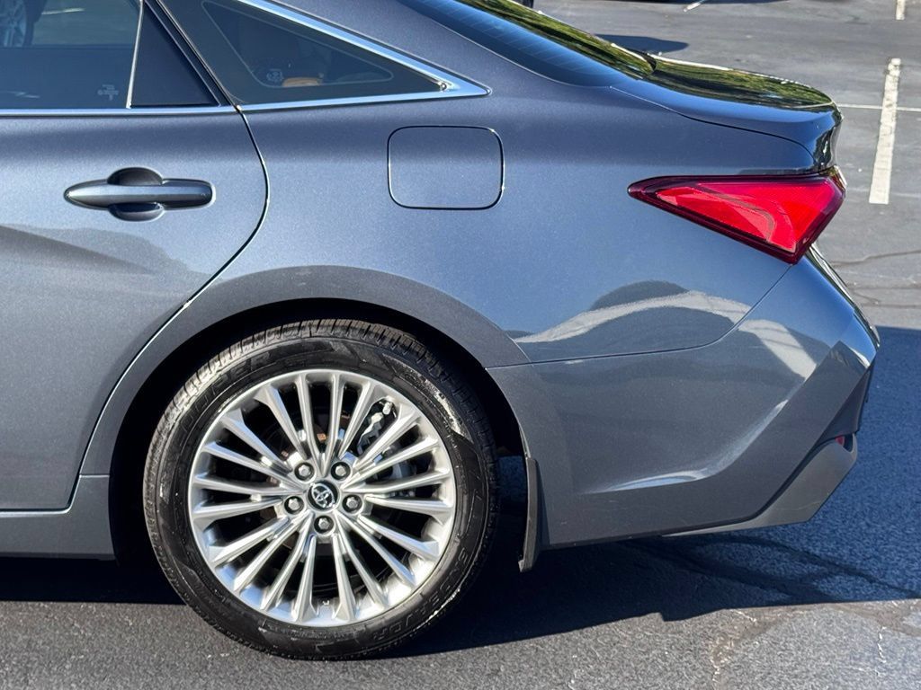 Used 2019 Toyota Avalon Limited w/ Advanced Safety Package FWD image 36
