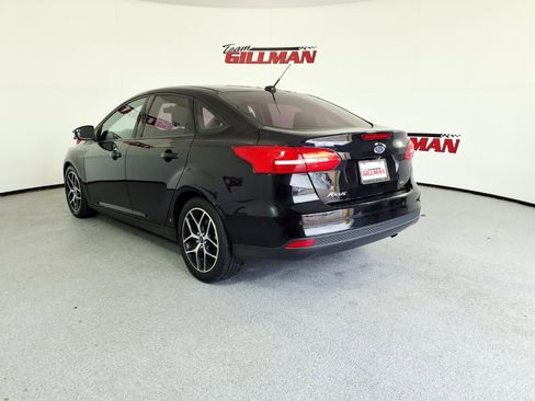 Used 2017 Ford Focus SEL image 7