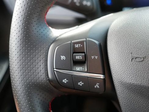 Used 2025 Ford Escape ST-Line AWD/4WD image 25