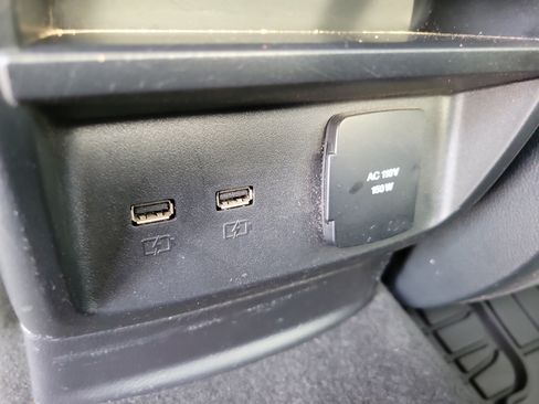 Used 2021 Ford Ranger XLT w/ Equipment Group 301A Mid AWD/4WD image 13
