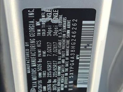 Used 2017 Kia Sorento LX w/ LX Convenience Package image 2