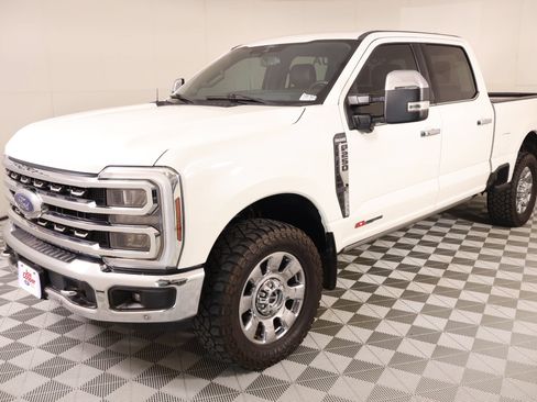 Used 2024 Ford F250 King Ranch w/ Chrome Package AWD/4WD image 11