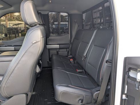 Used 2024 Ford F350 Lariat image 14