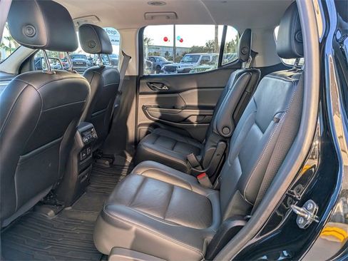 Used 2018 GMC Acadia SLT image 14