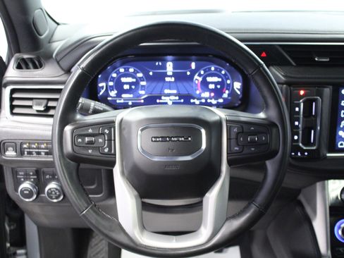 Used 2023 GMC Yukon Denali image 18