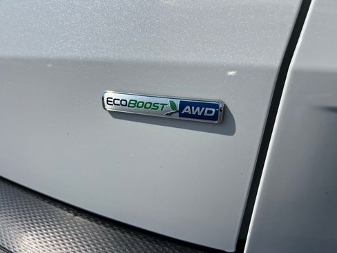 Used 2020 Ford Escape Titanium image 6