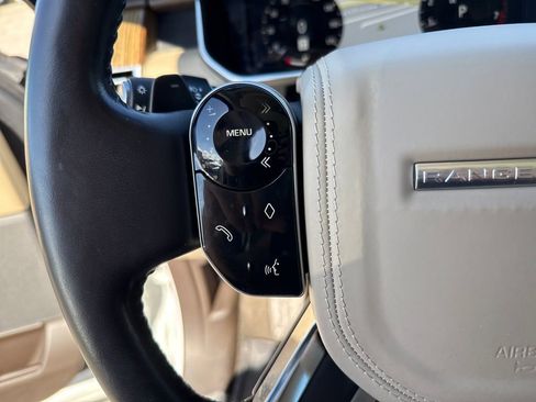 Used 2020 Land Rover Range Rover HSE image 15