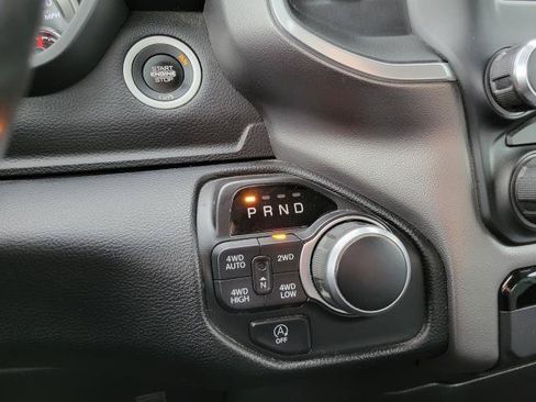 Used 2020 RAM 1500 Big Horn AWD/4WD image 19